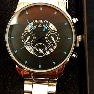 Men's(unisex) calendar Watch.Holiday Special !!